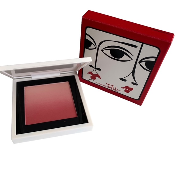 MAC TOLEDO KINDERGARTEN RED BLUSH BNIB